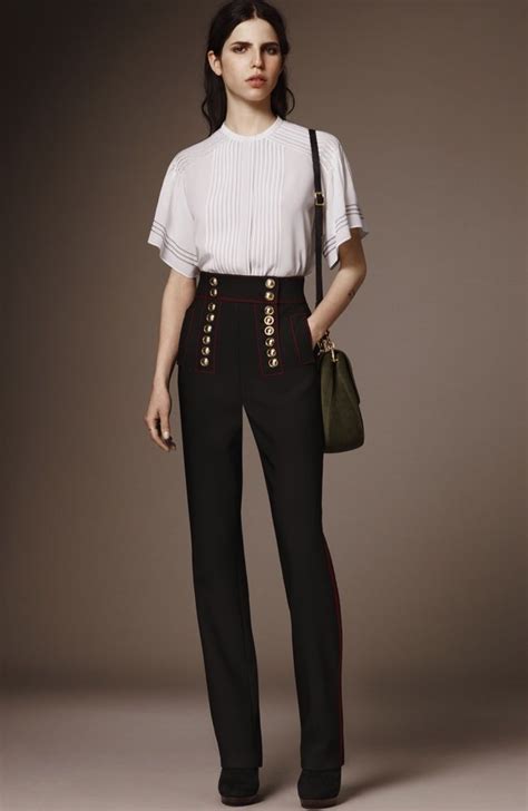 how to combine burberry square trousers